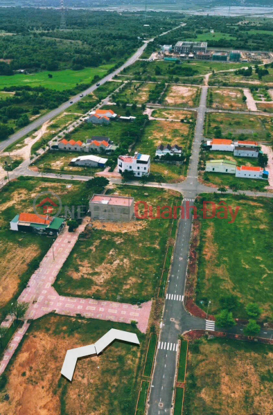 Quick sale of land lot with frontage of 13m, Ninh Long resettlement, Ninh Tho, Ninh Hoa. Super cheap price! Sales Listings