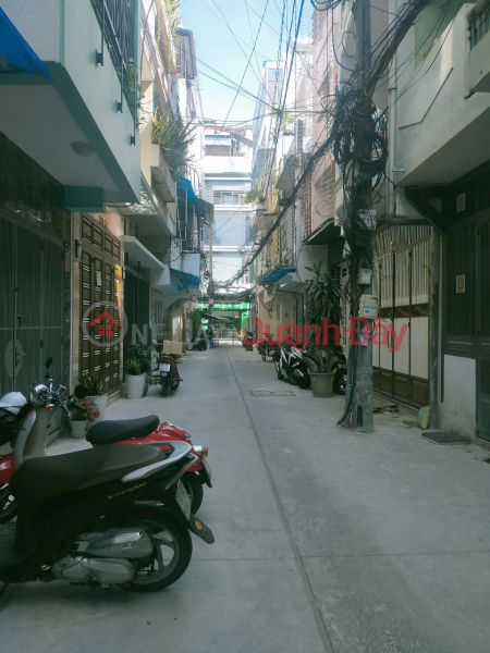 đ 9,9 tỷ | Bán Nhà 575/86 Nguyễn Đình Chiểu, Quận 3. DT: 3.2m*10m. CN: 29m2. 5 Tầng. Giá 9.9 tỷ