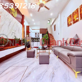 TRUONG DINH HOUSE - 4m FRONTAGE, 35m2, Asking Price 7.3 BILLION (CTL) - 3-STOREY ALLEY, WIDE, OPEN - PRIVATE YARD, NO COMMON GATE _0