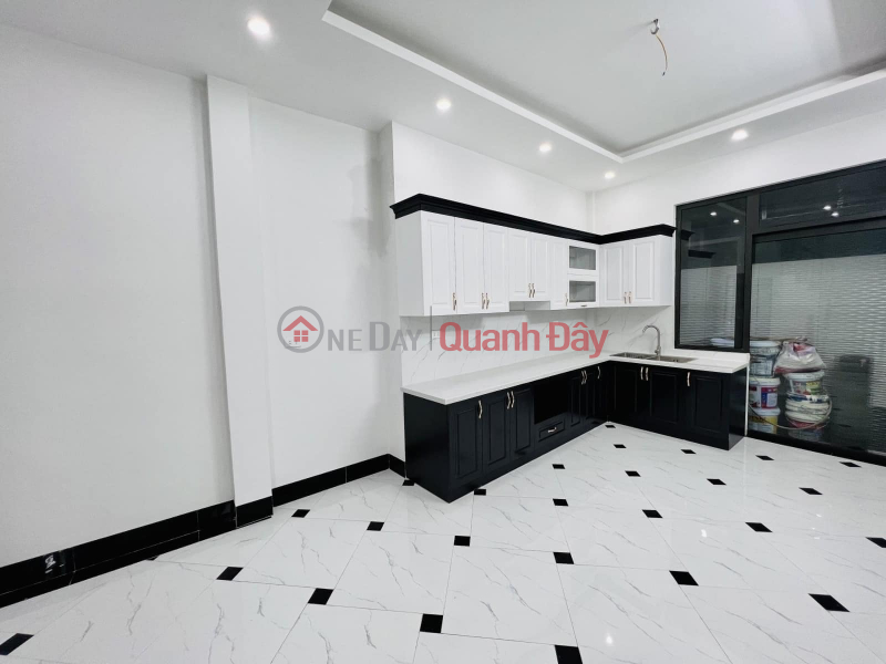 Quynh Chua House, HBT, 52 m2, 5 Floors, Do Cua Car, Just Live, Just Business, Only 8.25 Billion, Contact: 0977097287 Sales Listings