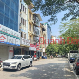 Urgent sale on Cau Giay street, Trung Kinh area, Yen Hoa. Wide roads for cars to avoid with sidewalks. _0