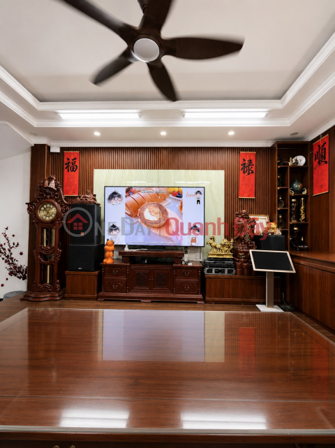 NHÀ ĐẸP CỔ LINH – NGÕ Ô TÔ THÔNG – GARA – THANG MÁY – FULL NỘI THẤT _0