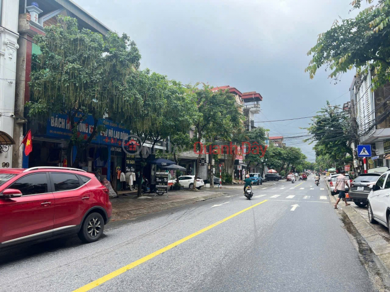 NHÀ ĐẸP - GIÁ TỐT - Bán Nhà Mặt Tiền Bến Tượng, Chân Dốc Nhà Thờ Trưng Vương, Thái Nguyên, Việt Nam | Bán | đ 12 tỷ