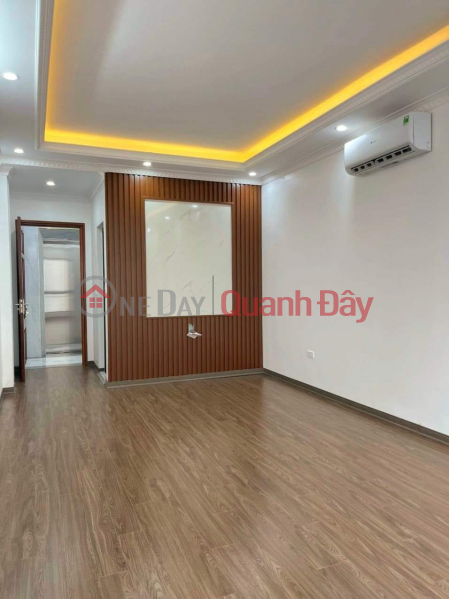 Hiếm, Nhà đẹp ngõ 155 Cầu Giấy 40m2 X 5T - ô tô – Thông Sàn – KD - Thang máy 7,95 tỷ. | Việt Nam Bán | đ 7,95 tỷ