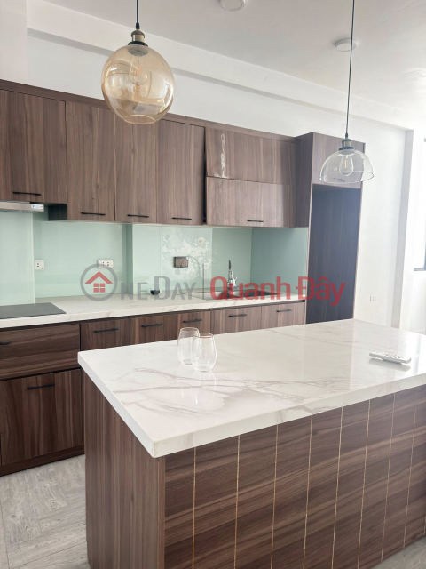 House for sale on Dai La street, 48m2, 6 floors, 4m frontage, 32.8 billion VND, sidewalk access, excellent for business. _0