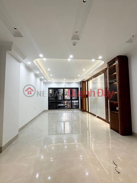 trần quốc hoàn DT 45m x7 tầng thang máy 21,7 tỷ phân lô,gara ô tô,kinh doanh, Việt Nam | Bán | đ 21,7 tỷ