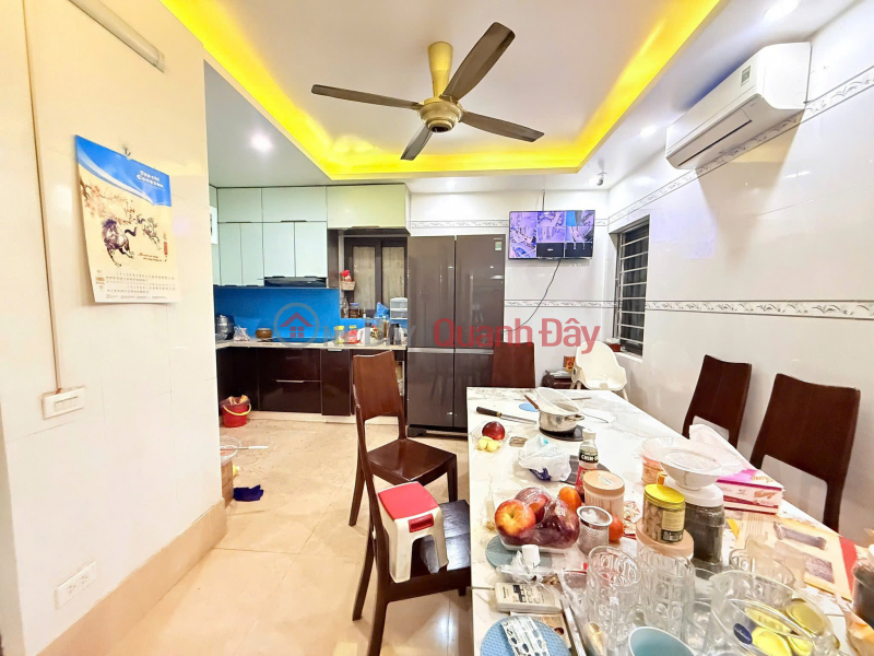 Excellent price! House for sale on Thai Ha street, 134m2, 6 floors with elevator, 66 billion VND, generating 100 million VND\\/month in rental income. Sales Listings