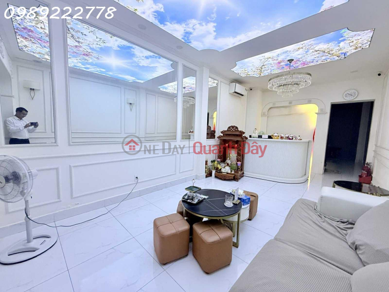 đ 35 Billion, BRAND NEW FRONT HOUSE FOR SALE, DAKAO WARD, TOP BUSINESS - AREA 70M2 - EXTREMELY RARE AREA FOR SALE. FRONTAGE 98