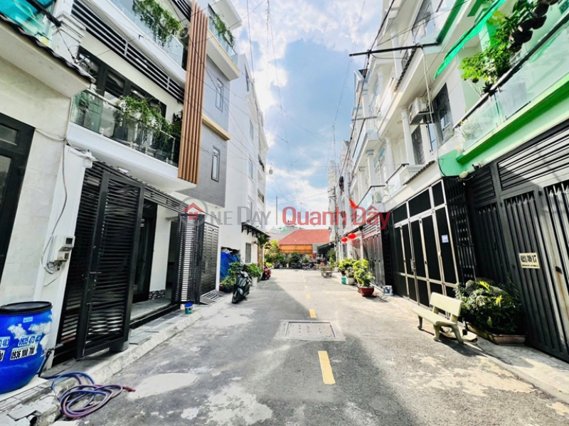 đ 6.25 Billion, BEAUTIFUL HOUSE - GOOD PRICE - Quick Sale House at 1\\/ Tran Thi He Street, Hiep Thanh Ward, District 12, HCM