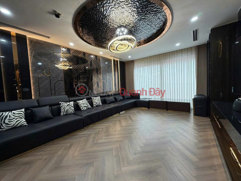 Extremely rare! Office building for sale on Thai Thinh street, 60m2, 9 floors with elevator, 4.5m frontage, 54.8 billion VND, car access. | Vietnam | Sales | đ 54.8 Billion