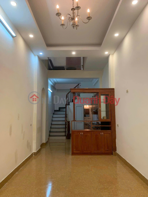 Whole house for rent in lane 175 Dinh Cong, 45m2 x 3.5 floors, 2 large bedrooms. can be made into 3 bedrooms - 10 million _0