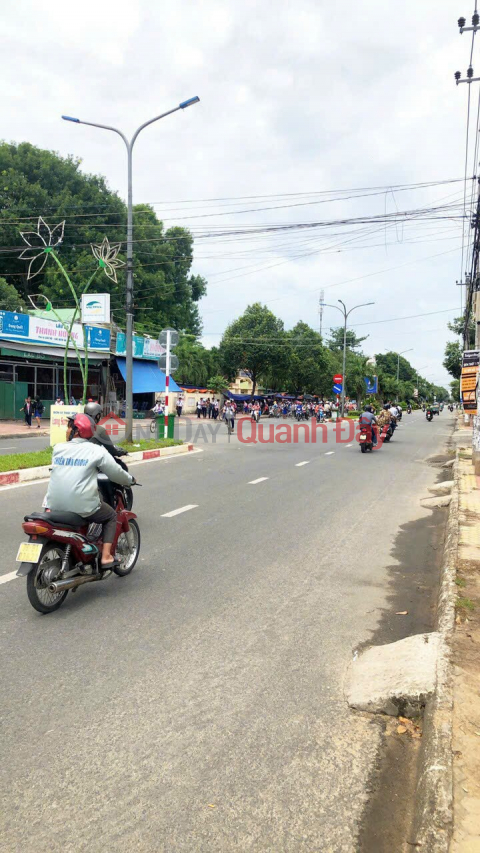 Selling a plot of land facing Pham Van Dong street, opposite Nghia Chanh Secondary School _0