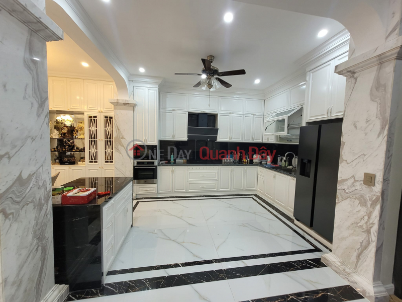Bán Nhà Bạch Mai - 68m², Giá 5.7 Tỷ, Tặng Nhà 3 Tầng Niêm yết bán