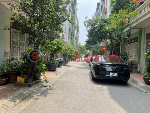 1 Adjacent apartment, subdivision of Van Quan urban area only. The cheapest in the area without the second apartment 76m2 priced at 11 billion VND _0