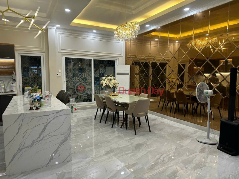 ₫ 29 Billion | Luxury house 6.4 x 18m 1 ground floor 3 floors Vo Thi Sau, center of District 1, Ho Chi Minh City