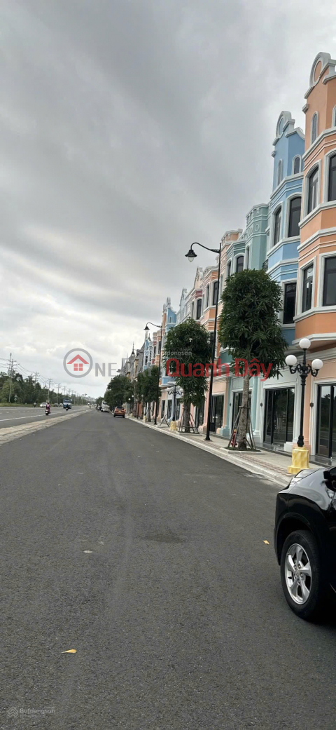 Bán cắt lỗ sâu để trả ngân hàng shop vin Phú Quốc, 12.5 tỷ, 128.7m2, mặt đường to trung tâm _0