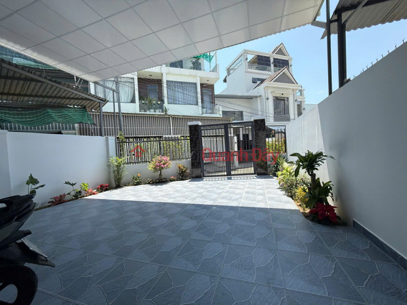 BEAUTIFUL HOUSE IN GO GANG, VINH HIEP, NEXT TO VINH DIEM TRUNG, NHA TRANG, CAR ACCESS RIGHT AT YOUR PLACE Sales Listings