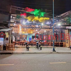 Nhau restaurant needs to transfer Kenh Tan Hoa street, Tan Phu district- Area 187m² 11x17m- Rent is only _0