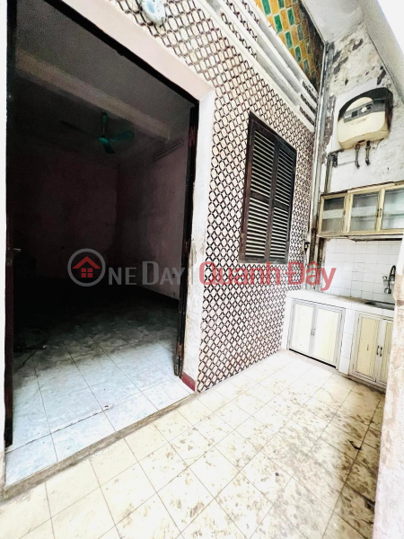 HOUSE FOR SALE: HANOI OLD TOWN. NORTH DOOR STREET LAND FOR SALE WITH 3 FLOOR HOUSE FREE. RARE HOUSE FOR SALE 33m x 3 floors = 3.89 billion Sales Listings