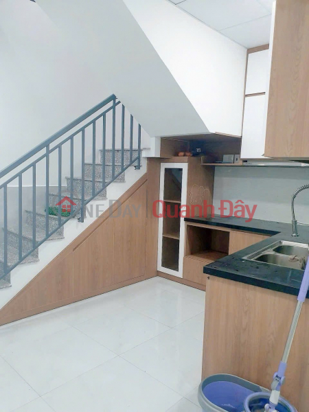 đ 8.2 Billion 2-STOREY HOUSE FOR SALE FOR BUSINESS FRONTAGE ON NGUYEN TAT THANH STREET