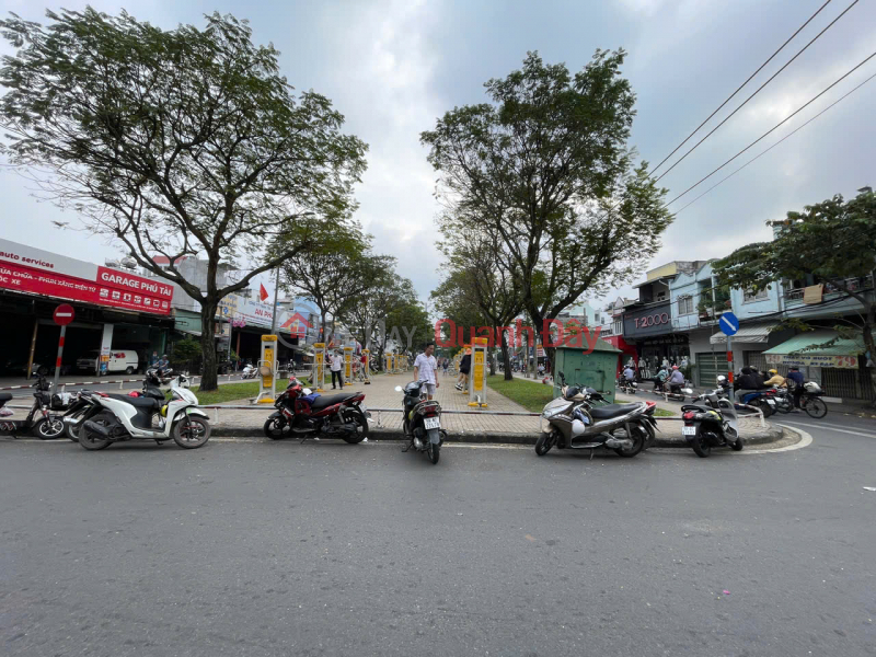 Bán nhà 5 Tầng, 7PN – MT Kênh Nước Đen, view Công Viên, Giáp Tân Phú – Chỉ 10.9 tỷ Niêm yết bán