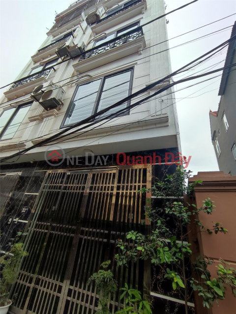 Pham Van Dong - Selling house 31mx 5 floors, wide alley, free furniture _0