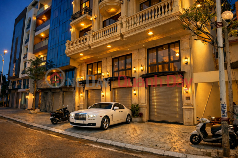 Prime location on Long Bien street, 7 elevators, suitable for business, near Tran Hung Dao bridge. _0