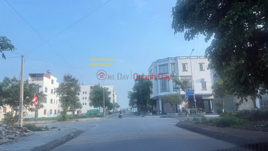 Land for sale in Gia Binh Town, Bac Ninh. 110 m2 * frontage 4.5m * 3.68 billion. Cars can avoid. Sales Listings