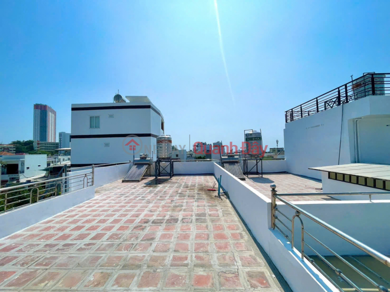 đ 5.45 Billion Beautiful house for sale - Prime location - Only 300m from Thap Ba Tower, Nha Trang and a 3-minute walk to the beach.