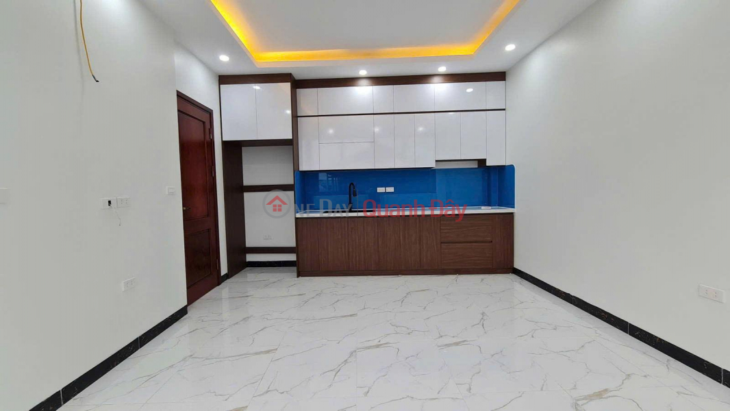 đ 9 Billion, URGENT SALE IN YEN HOA, CAU GIAY, ELEVATOR, 36M2, 6 FLOORS, 9 BILLION
