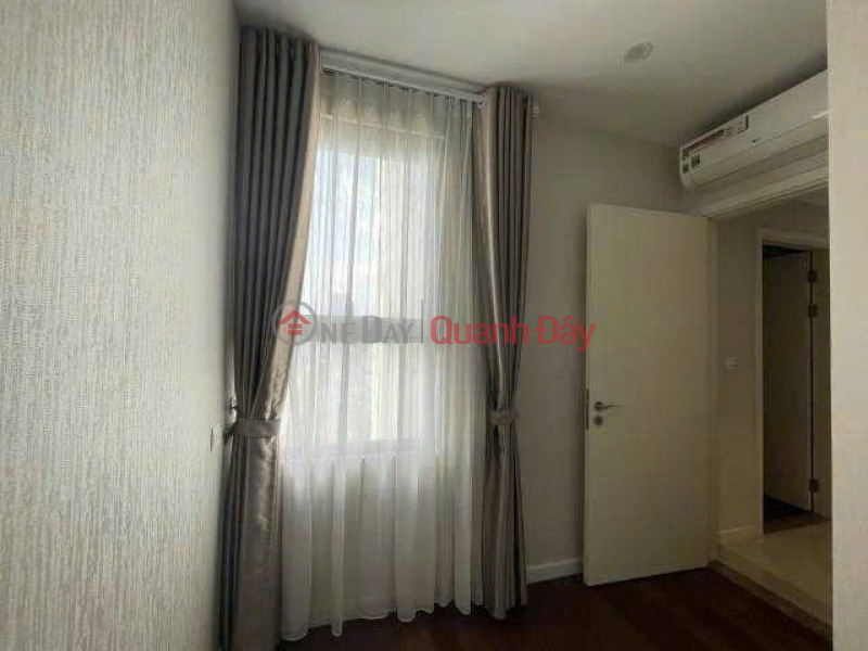 đ 9 tỷ, CỰC HIẾM - CĂN ĐẬP THÔNG 90m2 tầng trung tại C2/Vinhomes D\'capitale bán/ 9.X tỷ