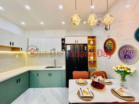Selling Truong Dinh townhouse, 32m x 5 , very easygoing owner, 3 billion _0