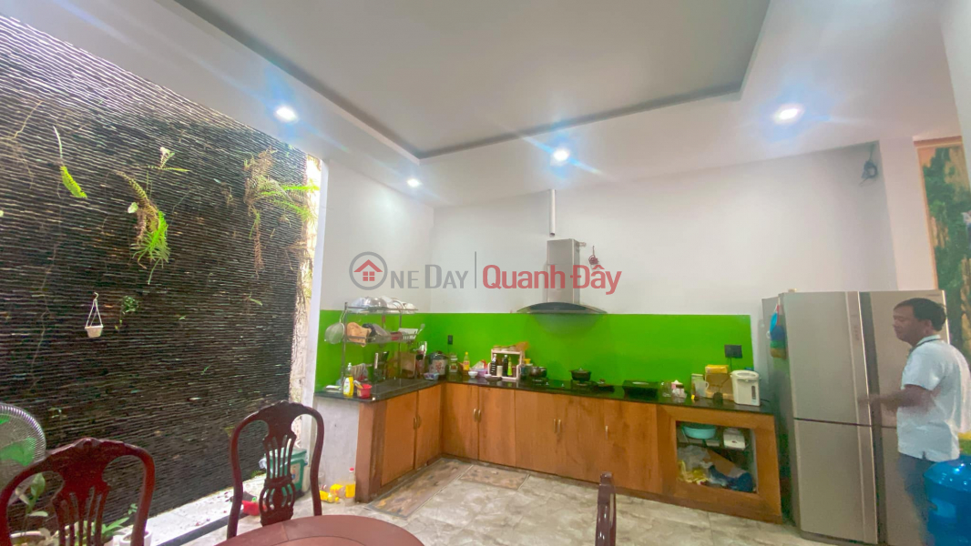 Property Search Vietnam | OneDay | Residential | Sales Listings | BEAUTIFUL HOUSE. 100M. 4 FLOORS of reinforced concrete. NH 1K Linh Xuan PRICE 7.6 BILLION