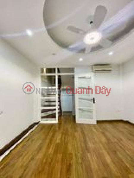 đ 10 Million/ month The owner rents an apartment at C7 Giang Vo, opposite Hanoi hotel, 60m2, 2 bedrooms, price 10 million\\/month