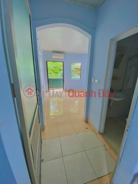 Small house for sale in a very big alley, close to Dong Da central park, car parked, more than 3 billion VND | Vietnam, Sales, đ 3.49 Billion