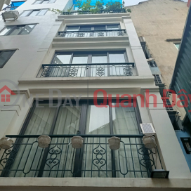 Urgent sale House in Do Quang Cau Giay area, subdivision of parked cars, 2 lanes. Area 52m2, 4 floors negotiable price _0