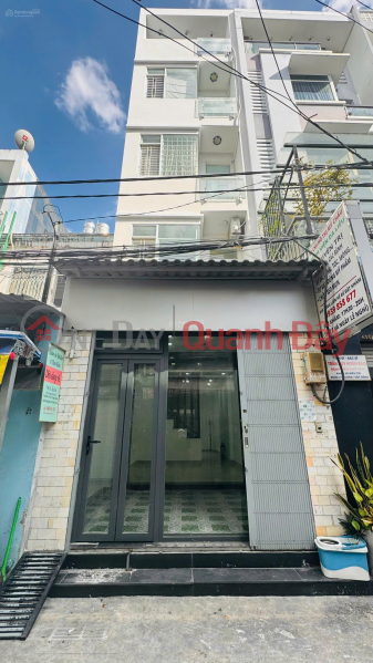 House for sale in an 8m wide alley (wide enough for two cars to pass each other) at 490 Nguyen Tri Phuong. Sales Listings