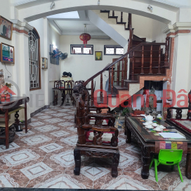 Villa for sale 138m2 Nghi Tam street, Tay Ho Garage Various business 17.3 Billion VND _0