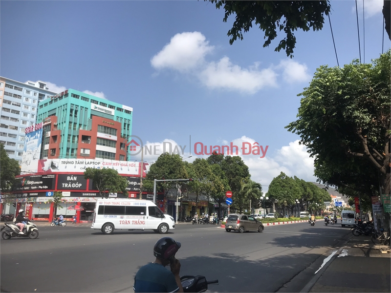 Property Search Vietnam | OneDay | Retail, Rental Listings | Space for rent on Nguyen An street, tpvt 2 floors with rolling doors