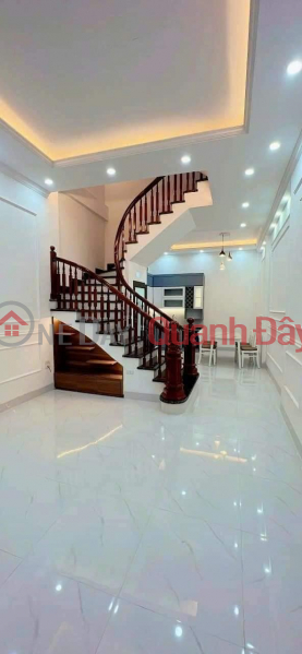 SUPER 5-FLOORY HOUSE Area: 45M2 Area: 4.3M (TOTAL 7 BEDROOM) PRICE: 5.6 BILLION TOWN MARKET POINT DONG DA DISTRICT. Sales Listings