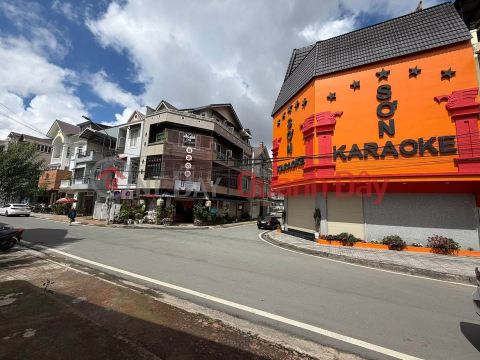 URGENTLY NEED MONEY FOR SALE - 2-FRONT HOUSE FOR BUSINESS, BEAUTIFUL LOCATION IN THE CENTER OF DA LAT _0
