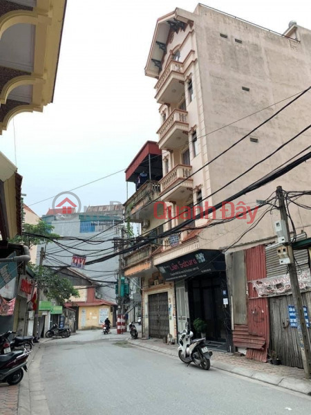 NGUYEN SON TOWNHOUSE - CARS STOP 2 WAYS TO AVOID EACH OTHER WITH SIDEWALK - RESTAURANT BUSINESS - VIP NEIGHBORHOOD, Vietnam Sales đ 18.6 Billion