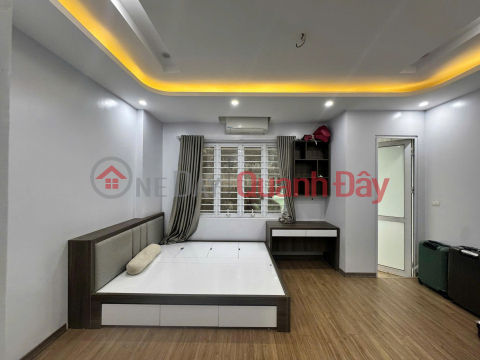 Cho thuê nhà ngõ 290 Lĩnh Nam, 5 tầng x 35m2, 3PN, 4 WC, 10.5 Triệu _0