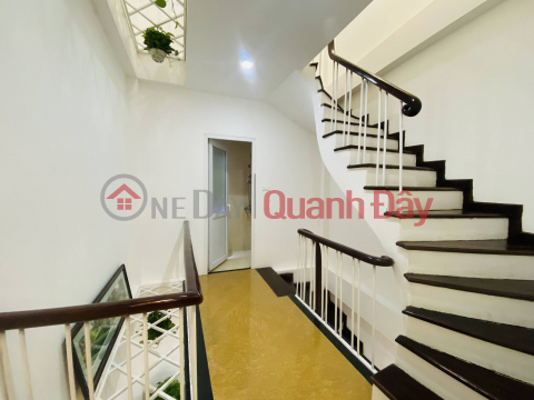 House for sale in Dong Da Center, 5 New Hard Floors, Fully Furnished, Area 30m2, Frontage 3.2m, Approximately 4 Billion. _0