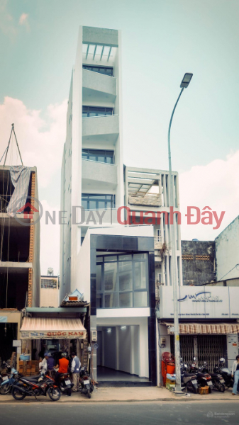 Beautiful 7-story townhouse with elevator for sale on Lac Long Quan street, Tan Binh district, Ho Chi Minh City. Price: 13.4 billion VND, 75m2. Sales Listings