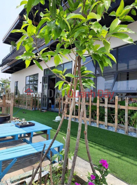 Property Search Vietnam | OneDay | Residential | Rental Listings | Nguyen Can house for rent - NAM HOA XUAN - Corner lot with 2 wide frontage, Coffee shop available