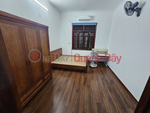 Cho thuê nhà nguyên căn Mới đẹp ngõ 69 Hoàng Văn Thái 5 tầng, 45m2, 5 ngủ, KD và ở _0