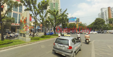 GIANG VO - DONG DA DIVERSE BUSINESS - CARS AVOID - SIDEWALK FOR SOCCER - MORE THAN 28 BILLION _0