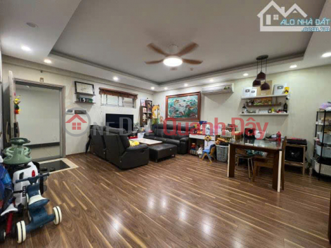 Bán CHCC C37 Bắc Hà. DT 105m, 03 ngủ, SĐCC. Giá 8,2 tỷ. LH: 0964769634 _0