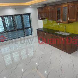 OWNER FOR SALE DAO TAN HOUSE.38M2X4T, MT4M, 4 BILLION,680. CAR 10M FROM HOME. _0